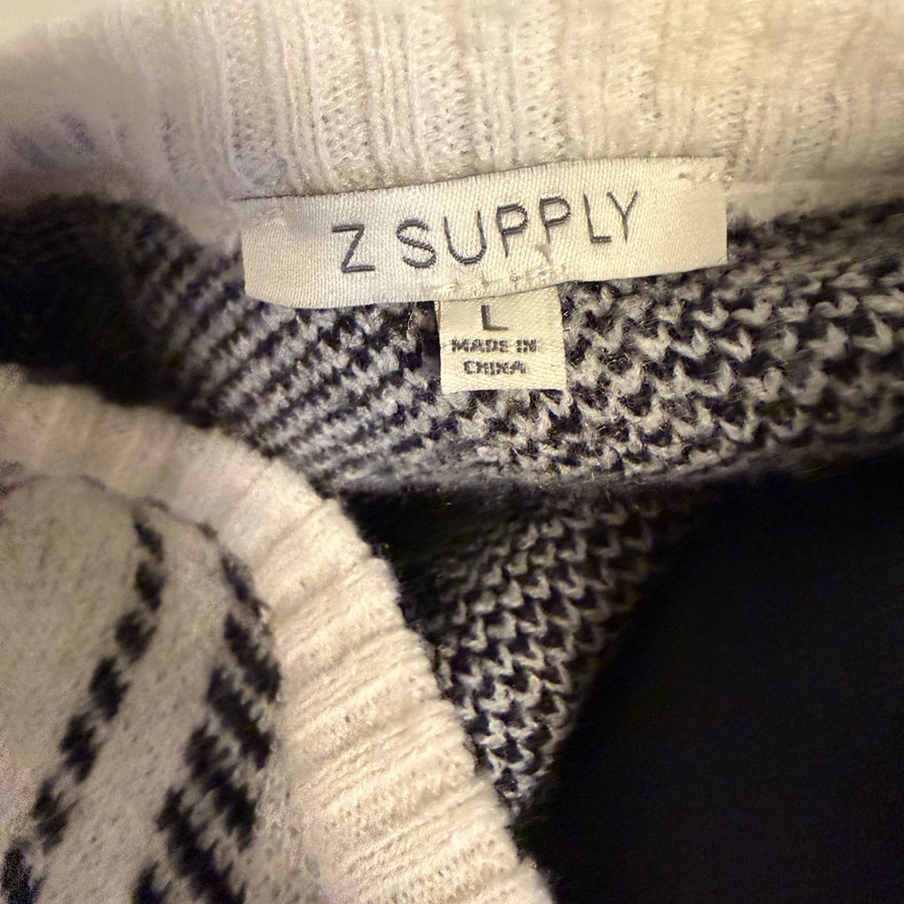 Z Supply Plaid Black and White Sweater - Picture 5 of 7